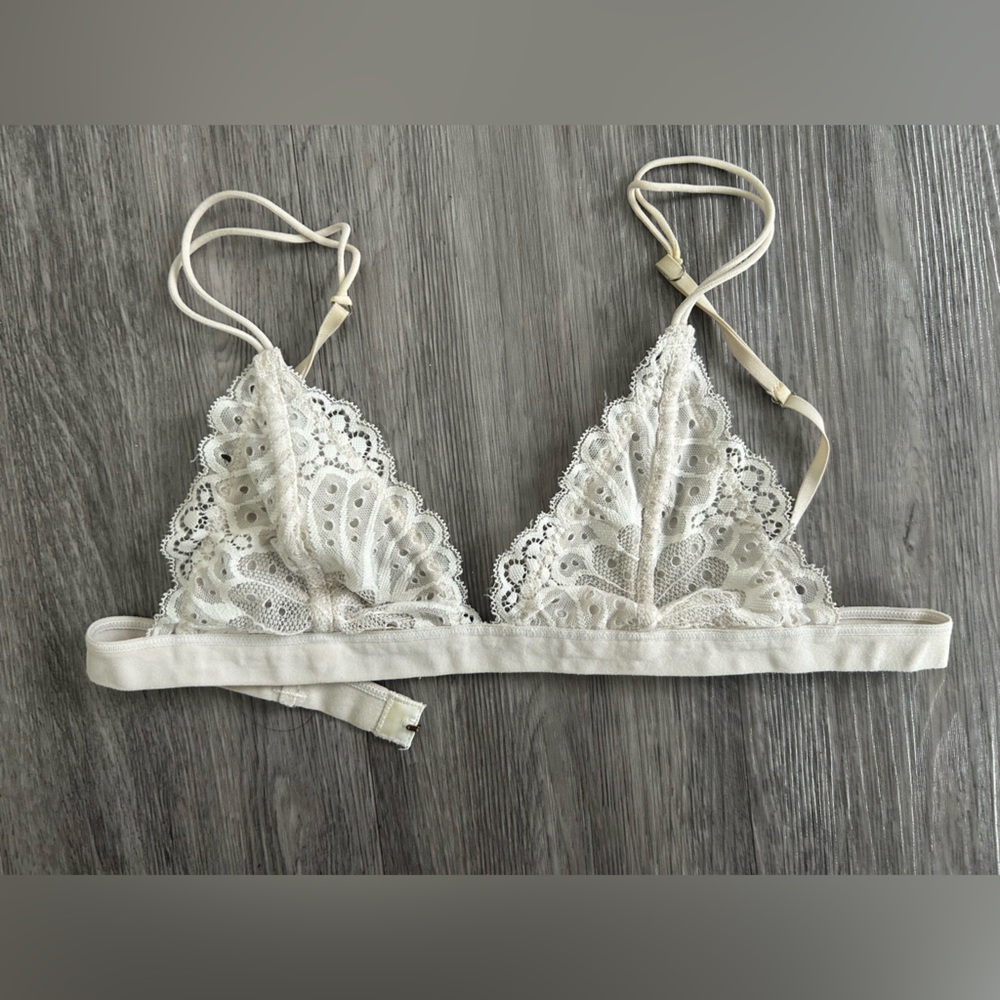 Urban Outfitters Ivory Lace Bralette